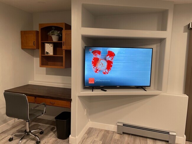 1038 S Knollwood Dr unit 1038 Lower, Saukville, WI 53080 - photo 4