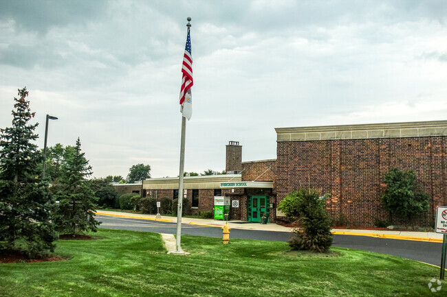 Evergreen Elementary School serves students in the Carol Stream community.