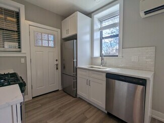 3937 N Janssen Ave Unit 3, Chicago, IL 60613