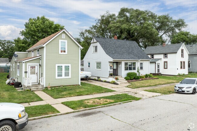 You'll find a mix of home styles in Lafayette's Hanna neighborhood.