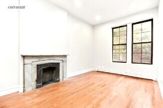 18 W 16th St, New York, NY 10011