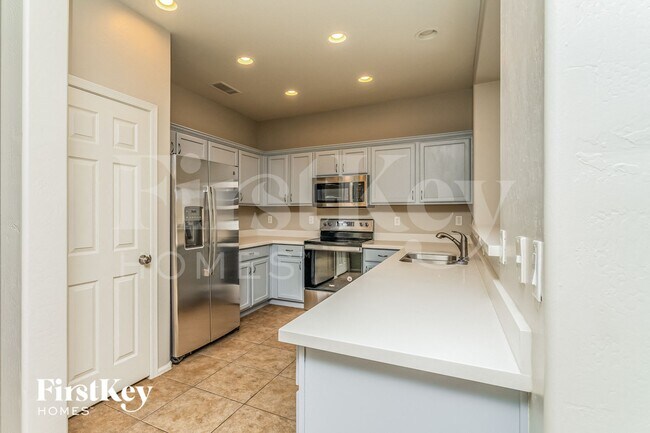 931 W Oak Tree Ln, San Tan Valley, AZ 85143 - photo 5