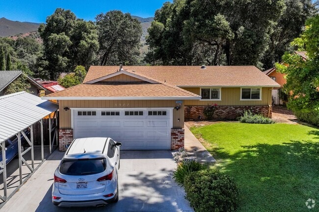 Ranch style homes are common in Kelseyville.