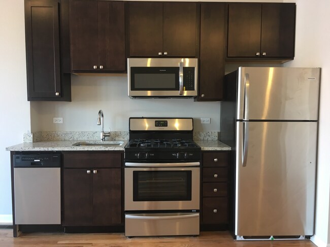 3123 W Lawrence Ave unit 1, Chicago, IL 60625 - photo 5