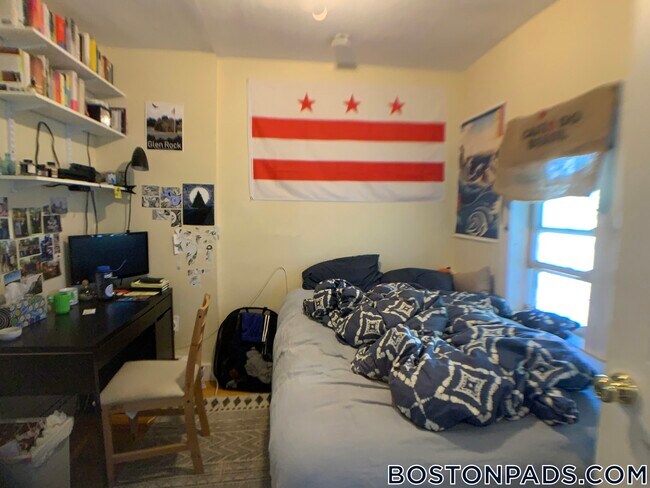 197 College Ave unit 3, Somerville, MA 02144 - photo 4