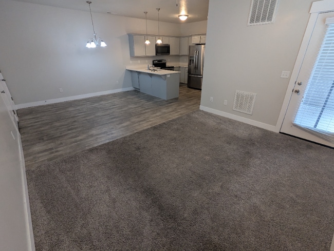 14474 S Renner Ln unit J22, Herriman, UT 84096 - photo 4