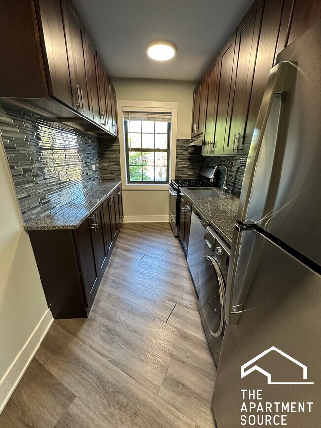 730 Judson Ave unit 4, Highland Park, IL 60035 - photo 3