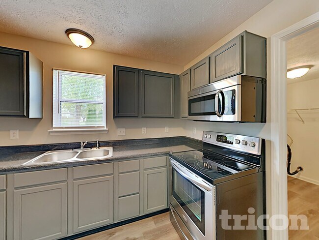 4066 Knollwood Ave, Franklin, IN 46131 - photo 5