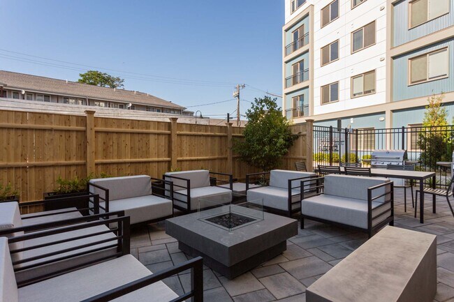 The Beverly Collection: Link 480, Beverly, MA 01915 - photo 6