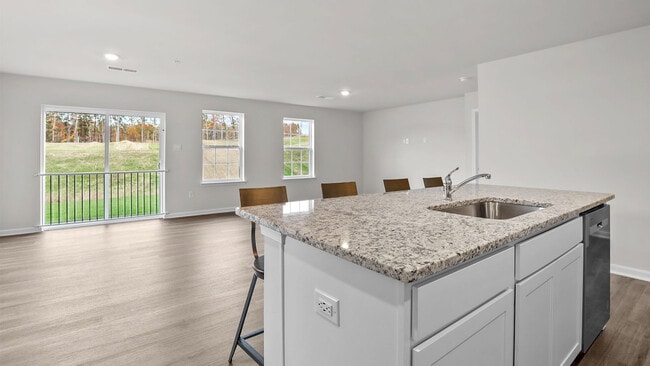 645 Armstrong Ave, Hagerstown, MD 21740 - photo 7