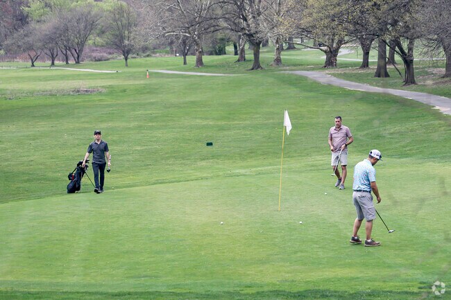 Southeast Yonkers residents have easy access to the golf course at Van Cortlandt Park.