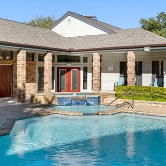 1330 Mac Arthur Dr, Carrollton, TX 75007