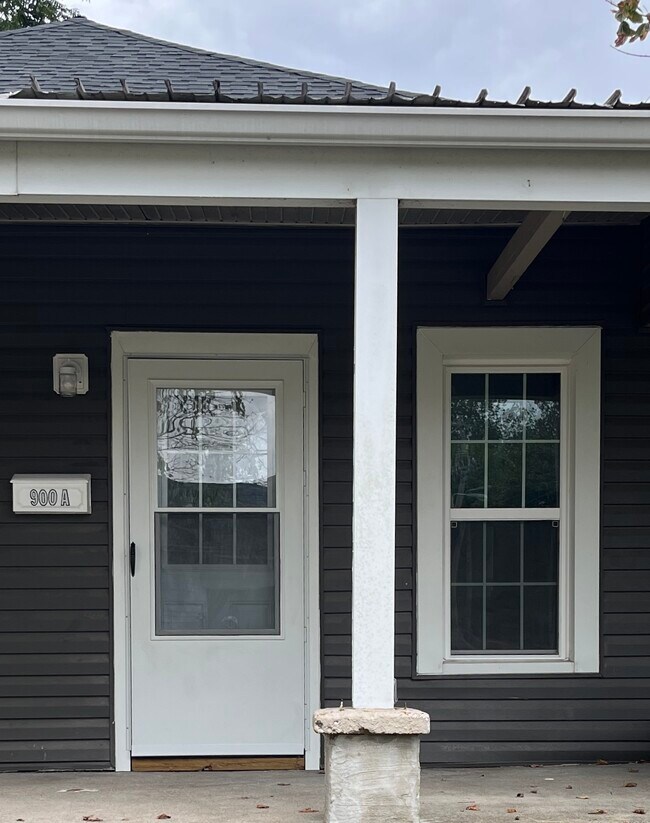 900 Elm St Unit B, Benton, KY 42025