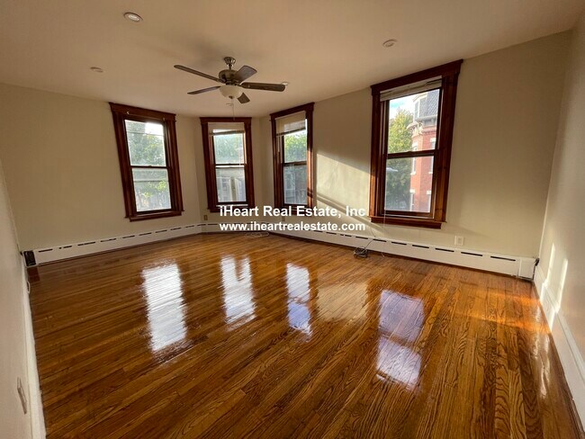 338 K St unit 1, Boston, MA 02127 - photo 4