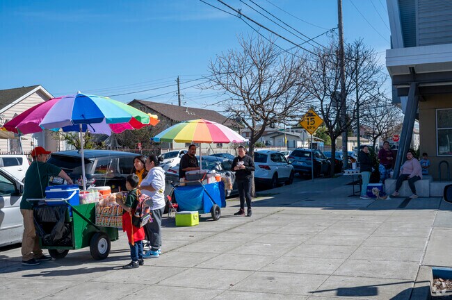 There are plenty of street vendors in the Arroyo Viejo neighborhood.