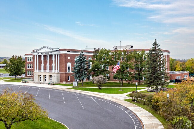 The Wellwood Middle School serves grades 5-8.