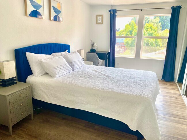 1215 SE Lexington St unit Sellwood Library Hou, Portland, OR 97202 - photo 4