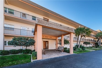 8 Glencoe Place Unit 305, Dunedin, FL 34698