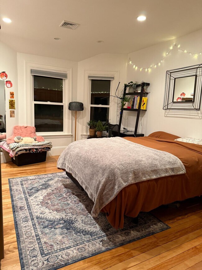 96 Munroe St unit 3, Somerville, MA 02143 - photo 2