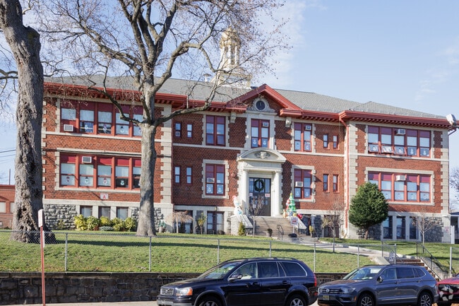 At Cliffside Park School #3 in Cliffside Park, NJ  27% of students are proficient in math.