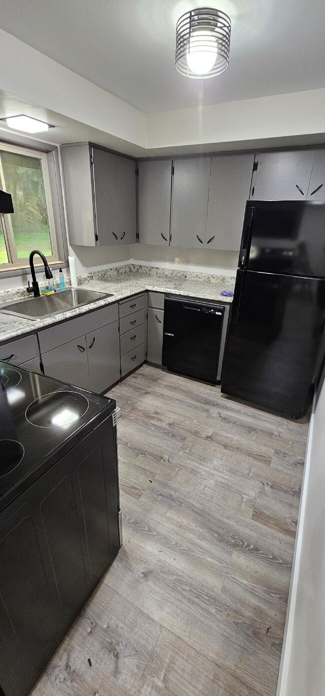 34230 Pittsburg Rd, Saint Helens, OR 97051 - photo 2