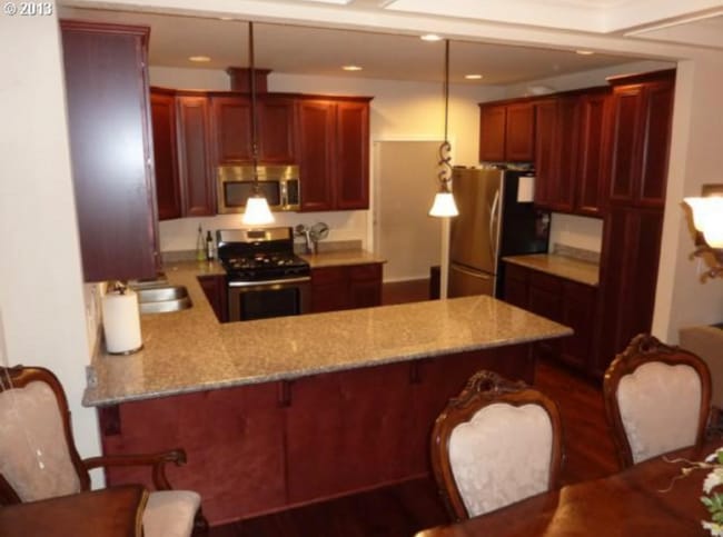 12545 SE Clinton Ct, Portland, OR 97236 - photo 3