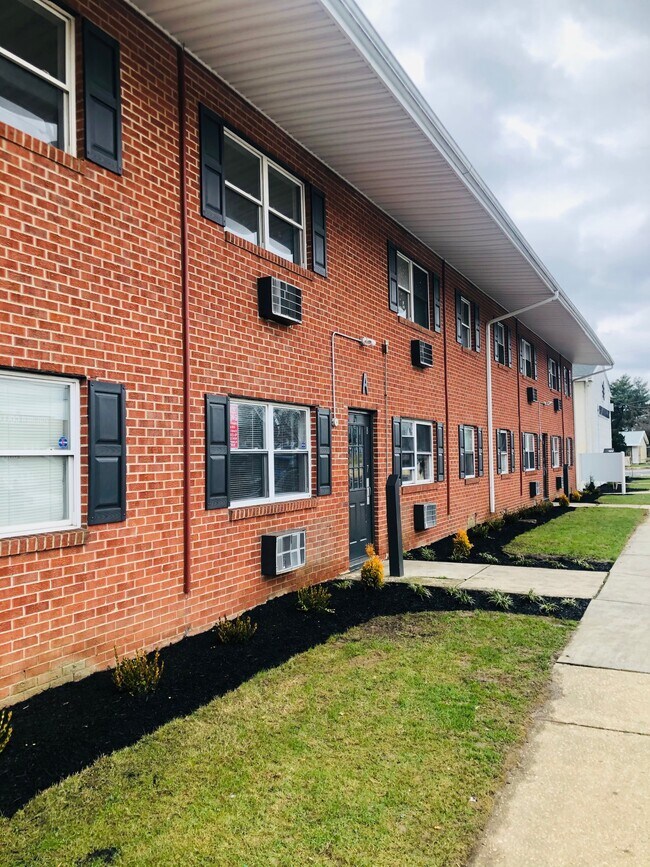 2020 W Newport Pike, Wilmington, DE 19804