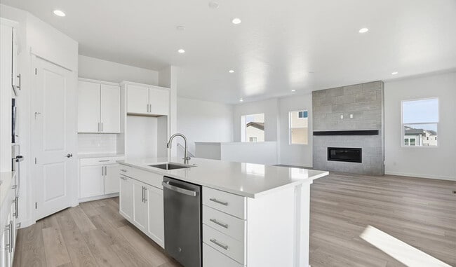 1301 White Cliffs St, Middleton, ID 83644 - photo 4