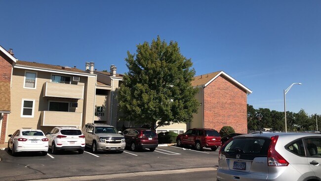 10150 E Virginia Ave unit 6-206, Denver, CO 80247 - photo 2