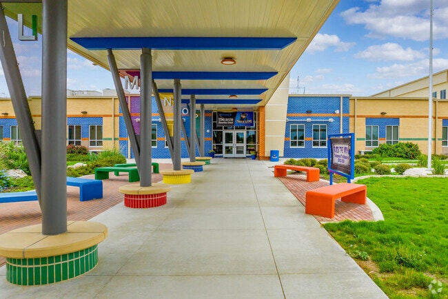 Tomlinson Elementary has a student enrollment of over 700 students.