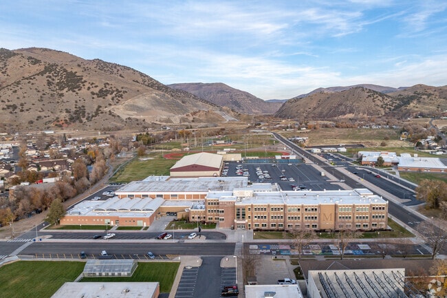 Morgan High School encourages students to succeed.