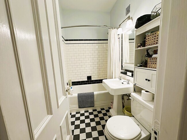 229 Newbury St unit 5, Boston, MA 02116 - photo 5