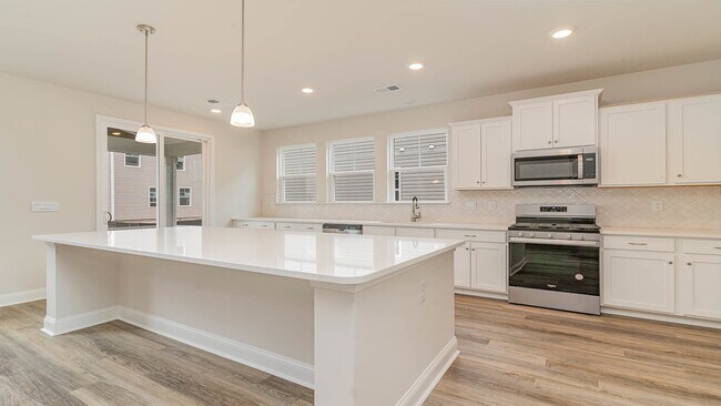 10 State Rd unit 38263804, Gilbert, SC 29054 - photo 3