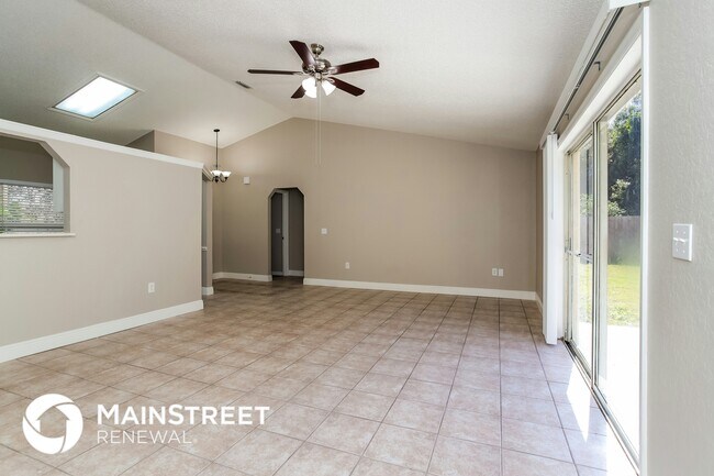 2478 Pine Chase Cir, Saint Cloud, FL 34769 - photo 3