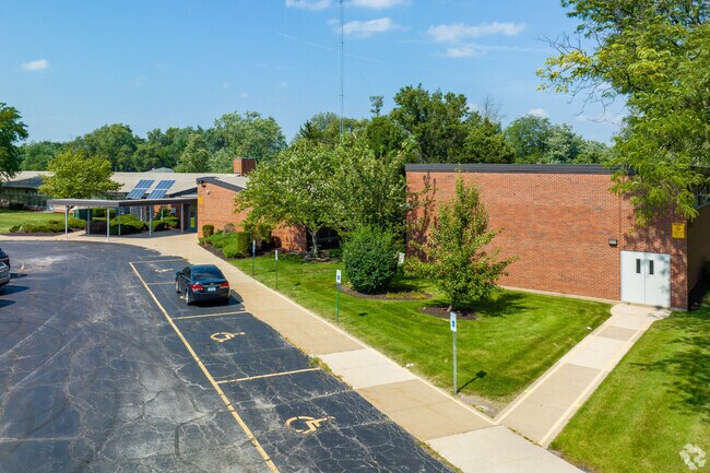 Mohawk Primary Center near Park Forest offers a 13:1 student-teacher ratio.