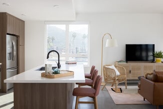 310 Del Sol Dr, San Diego, CA 92108