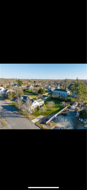 38 Collins St unit A, Bristol, RI 02809 - photo 4