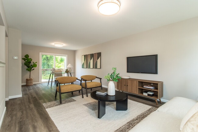 818 William Howard Taft Rd, Cincinnati, OH 45206 - photo 4