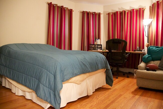 23 Aspinwall Ave unit 2, Brookline, MA 02446 - photo 7