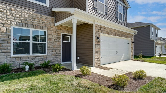 740 Faulkner Dr, Lithopolis, OH 43136 - photo 4