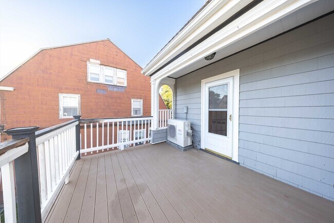 7 Alcott St unit 2, Allston, MA 02134 - photo 5