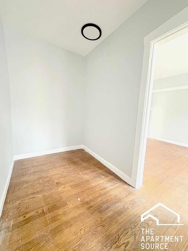 6228 S Western Ave unit 304, Chicago, IL 60636 - photo 6