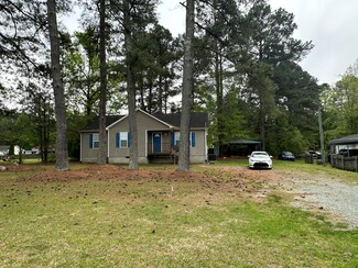 1707 Purefoy Dr, Chapel Hill, NC 27516
