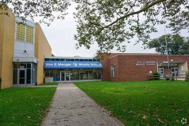 Von E. Mauger Middle School