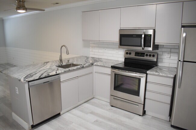 522 S Kerr Ave unit 44, Wilmington, NC 28403 - photo 5