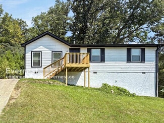 700 15th Ct NW, Center Point, AL 35215