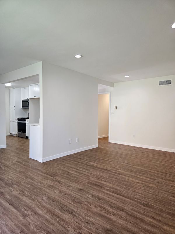 24201 Ambassador Place, Harbor City, CA 90710 - photo 5