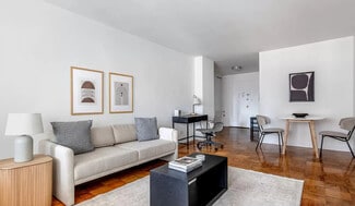 576 9th Ave, New York, NY 10036