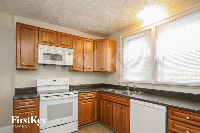 626 E 25th St, Indianapolis, IN 46205 - photo 7