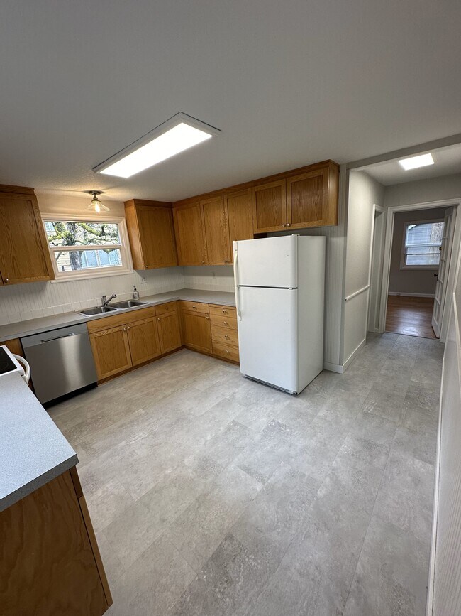 Kitchen to Hallway